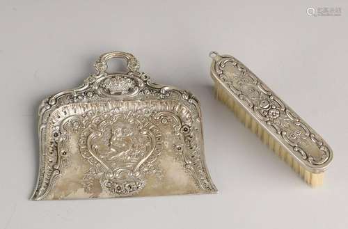 Small silver slider with tin, 835/000, elongated brush