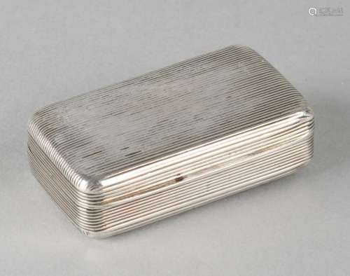 Silver snuff box, 833/000, with rib decor. Antique