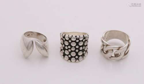 Lot with 3 silver rings, 925/000, an open ring with