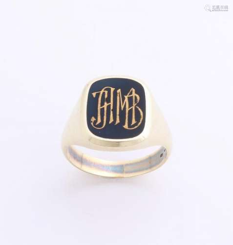 Yellow gold signet ring, 585/000, with onyx. Solid
