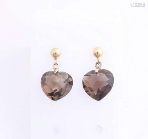 Yellow gold ear studs, 585/000, with heart-shaped