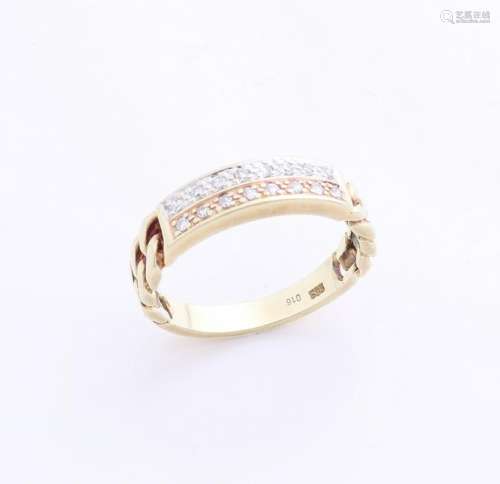 Yellow gold ring, 585/000, with diamond, on the sides