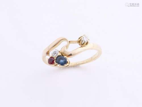 Yellow gold ring, 585/000, with diamond ruby and