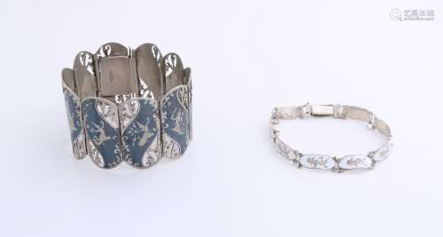 Two silver bracelets, 925/000. A wide Siam silver