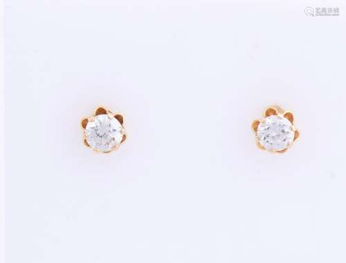 Yellow gold earrings, 585/000, with zirconia's, set in