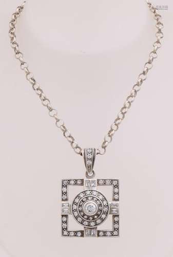 Silver jasseron necklace with a square silver pendant,