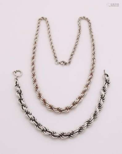 Silver necklace and bracelet, 925/000, a running cord