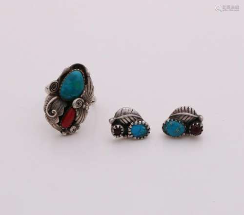 Silver ring and ear studs, 835/000, with floral