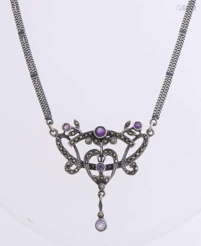 Silver choker, 835/000, with a decorative center piece