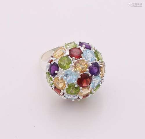 Silver cocktail ring, 925/000, set with colored stones.