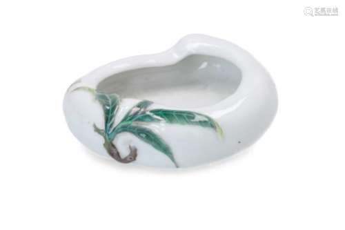 A polychrome porcelain leaf shaped dish, decorated with a branch. Unmarked. China, 20th century.