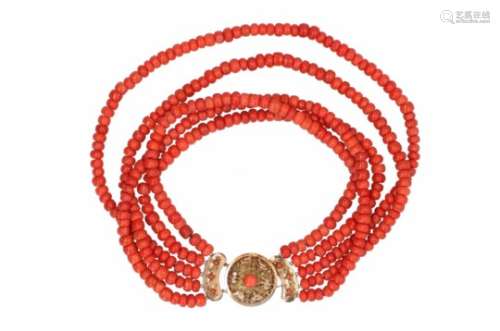A five-strand red coral necklace with 14-kt golden clasp, set with red coral. Diam. approx. 7.5 -