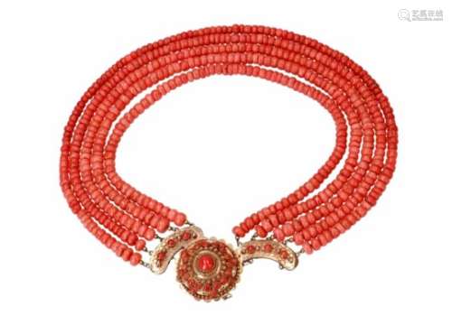 A five-strand red coral necklace with 14-kt gold clasp, set with red coral. Diam. approx. 6,1 - 7,