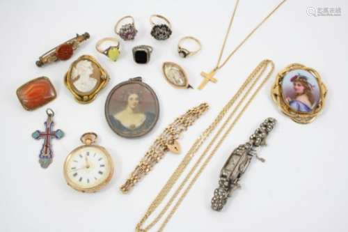 A QUANTITY OF JEWELLERY including a foliate engraved gold open faced pocket watch, a Victorian