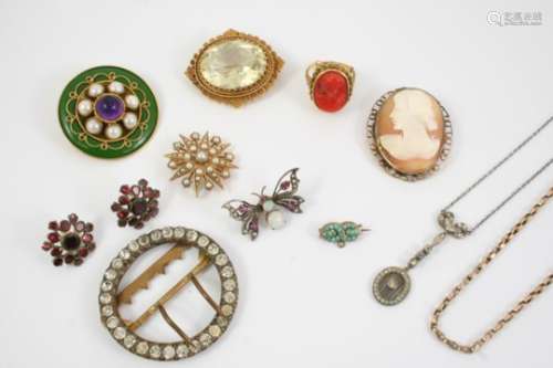 A QUANTITY OF JEWELLERY including a gem set butterfly brooch, a paste set circular buckle, a
