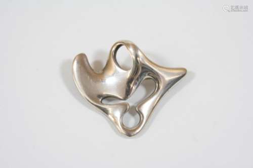 A SILVER AMOEBA BROOCH BY GEORG JENSEN design number 322, with maker's mark and stamped 925 S