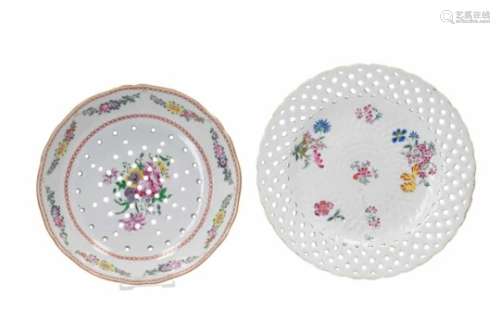 Two polychrome porcelain fruit dishes with scalloped rim, decorated with flowers. Unmarked. China/