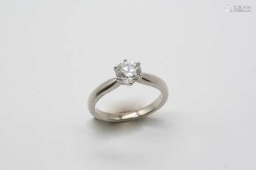A DIAMOND SOLITAIRE RING the round brilliant-cut diamond weighs approximately 1.00 carats and is set