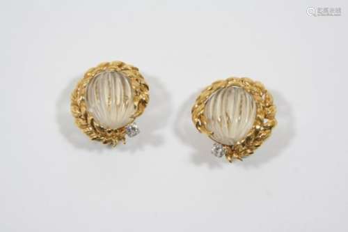 A PAIR OF 18CT. GOLD, CRYSTAL AND DIAMOND EARCLIPS BY DAVID WEBB each formed with an oval carved