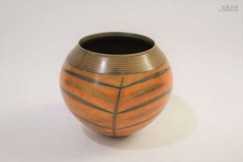 DUNCAN ROSS (BORN 1943) - STUDIO POTTERY BOWL a burnished terra sigilata globular bowl, with