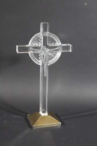 LALIQUE GLASS CRUCIFIX a circa 1970's frosted and clear glass crucifix, the long slender shaft