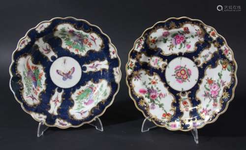 WORCESTER BLUE SCALE PLATE, circa 1770, painted with birds and butterflies in cartouches, blue