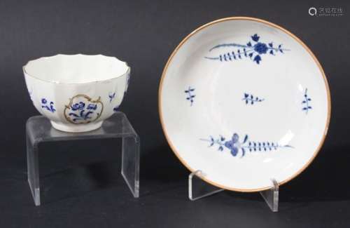 WORCESTER FACETED TEA BOWL, circa 1770, dry blue painted with floral sprays, some inside