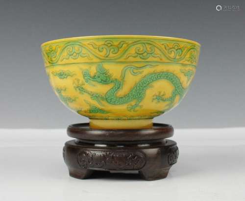 CHINESE YELLOW GREEN GLAZE DRAGON BOWL