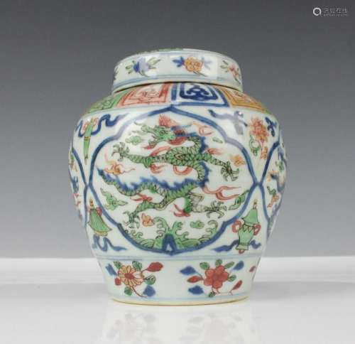 CHINESE WUCAI PORCELAIN COVER JAR