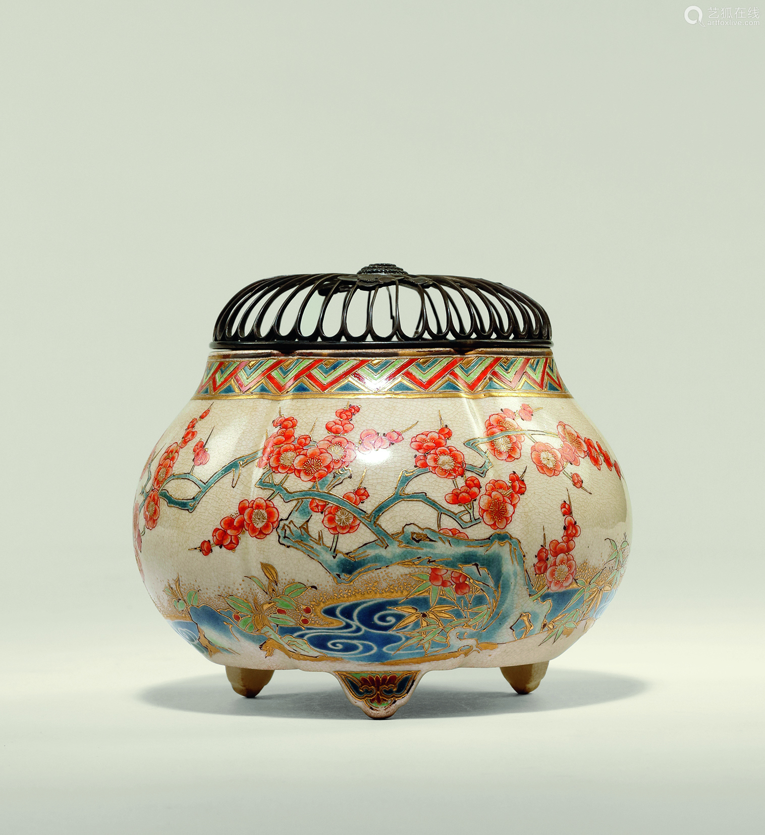 江户时期萨摩烧梅花香炉 Deal Price Picture 江户时期萨摩烧梅花香炉 Deal Price Picture