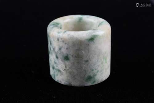 A Jade Archer's Ring