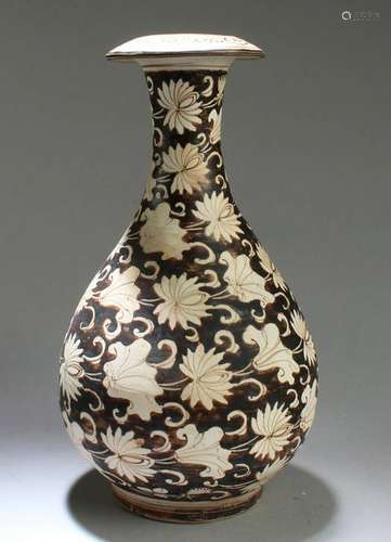 Chinese Porcelain Vase