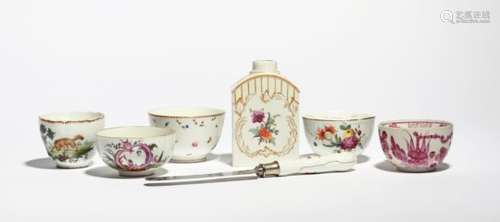 A group of Continental porcelain tea wares 2nd half 18th century, including a Fürstenberg tea