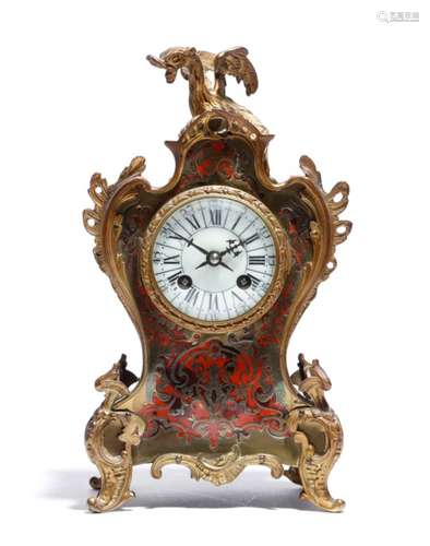 λ A late 19th century French boulle marquetry mantel clock in Louis XV style, the eight day brass