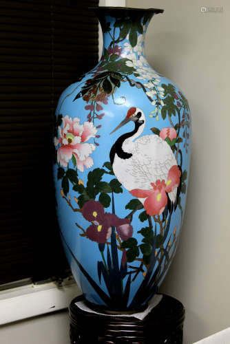 Huge Antique Japanese cloisonne vase with crane