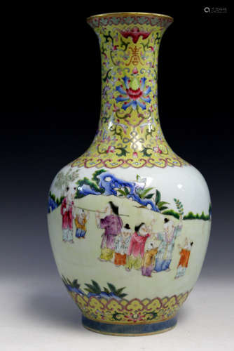 Chinese famille rose porcelain vase, Jiaqing mark.