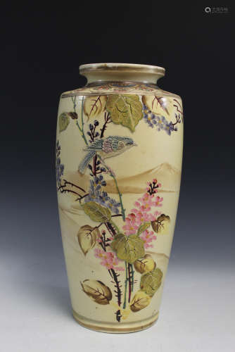 Japanese porcelain vase.