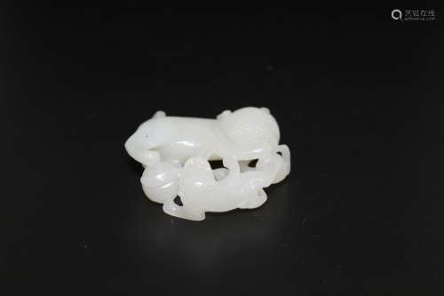 Chinese carved white jade of foo dogs.