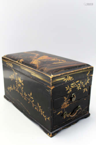 A Japanese lacquer jewelry box.
