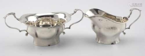 Art Nouveau period silver cream jug & sugar bowl hallmarked for Jones & Crompton, Birmingham, 1901