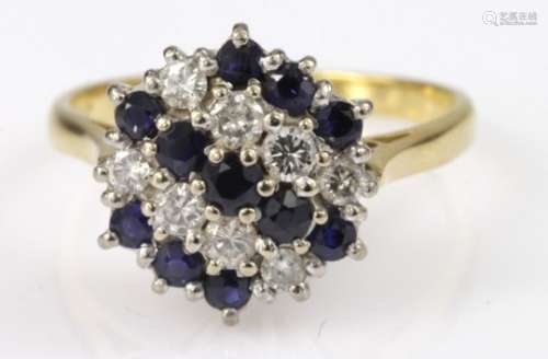 18ct Gold Sapphire and Diamond Ring size O weight 5.3g