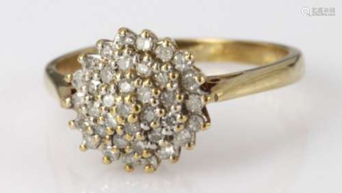 9ct Gold Diamond Cluster Ring size I weight 1.9g