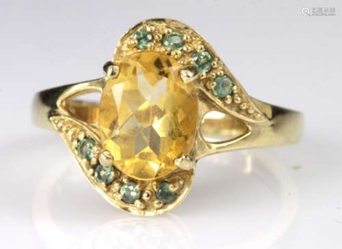 9ct Gold Citrine and Emerald Ring size N weight 3.0g