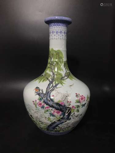 A Chinese Famille-Rose Porcelain Vase