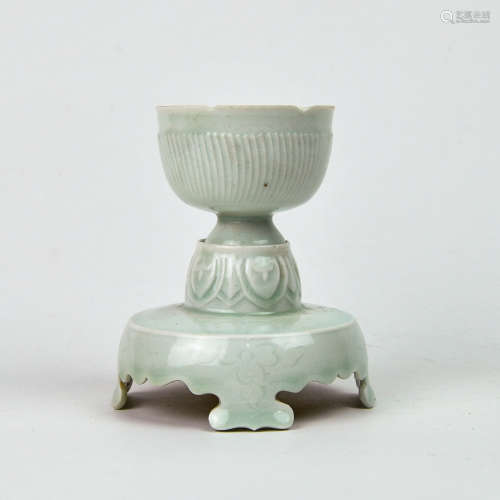 A Chinese Celadon Glazed Porcelain Cup