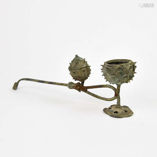 A Chinese Bronze Oil Lamp