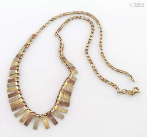 9ct tri-colour necklace, approx 17 inches in length , weight 6.9g