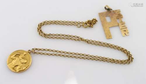 9ct Gold Chain and pendants weight 15.9g