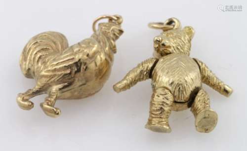 Two 9ct Gold Charms Cockerel and a Bear weight 9.1g