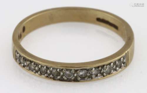 9ct half eternity ring weight 1.8g, size M